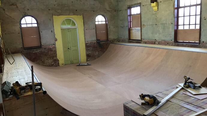 28555691_10215446093048291_147630379_o