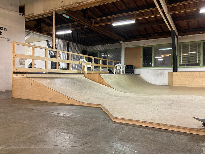 Photo 22.11.25 18 45 35