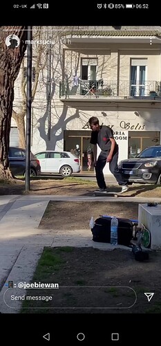 Screenshot_20220212_065207_com.instagram.android