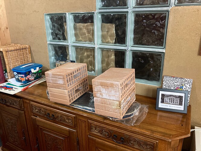 Photo 18.04.24 19 37 36