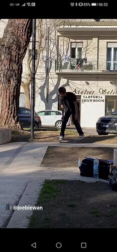 Screenshot_20220212_065214_com.instagram.android