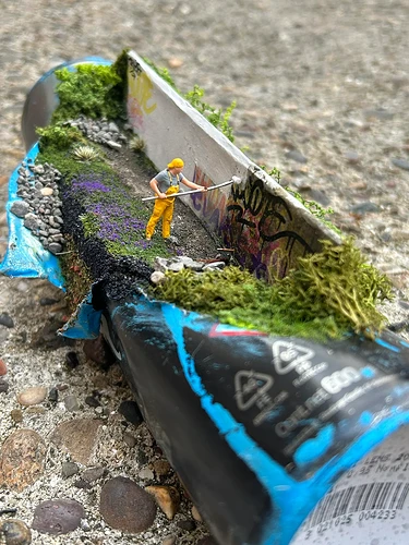 thought-id-share-afew-of-my-uk-street-scenes-inside-spray-v0-ebwlnlu150lf1