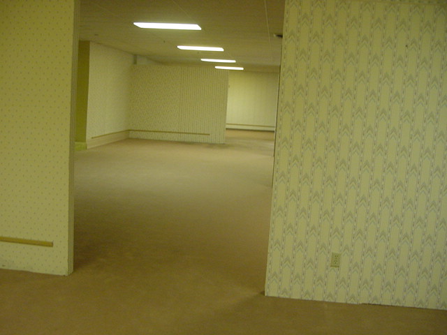HobbyTown_USA_Oshkosh_interior_under_construction_2002_(The_Backrooms)